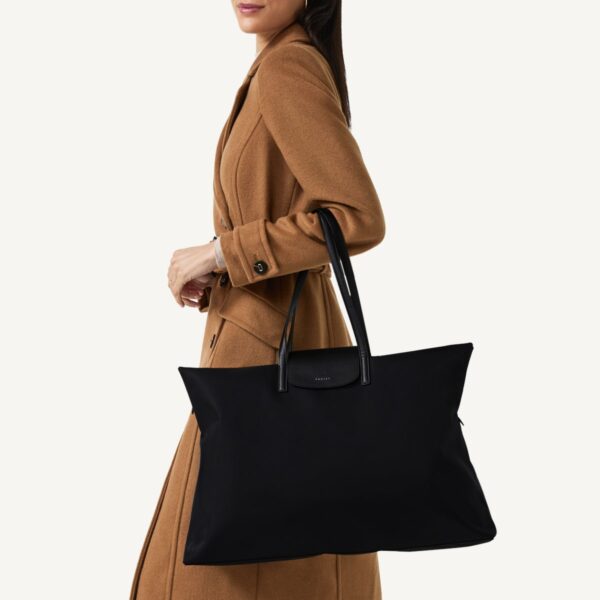 Pocket Essentials Large Ziptop Shoulder - Image 5